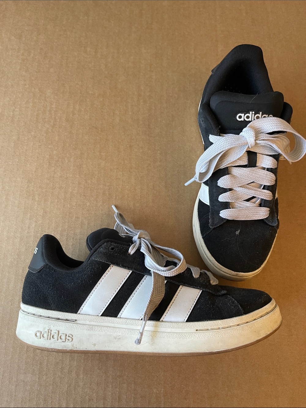 adidas Campus 00s Suede Low Top Sneakers - Womenβs 8